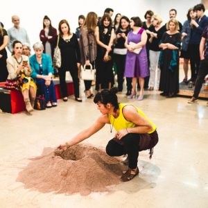 Escultura en movimientos: Itinerario de una alfarera